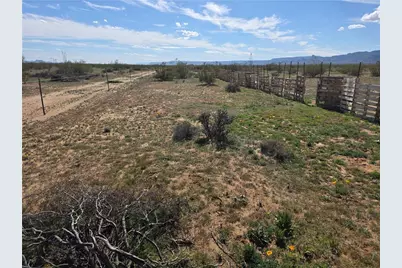 2291 S Santa Maria Road, Golden Valley, AZ 86413 - Photo 2