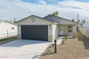 1924 Surf and Sand Dr, Bullhead City, AZ 86442 - Photo 1