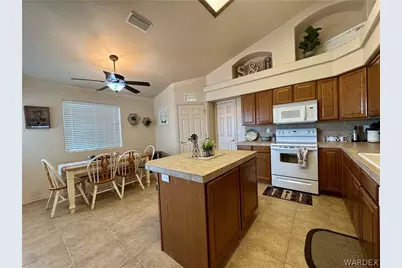 3468 Florence Avenue, Bullhead City, AZ 86429 - Photo 14