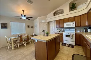 3468 Florence Ave, Bullhead City, AZ 86429 - Photo 14