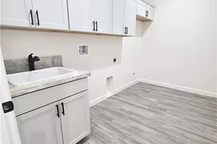 2875 Sinyala Canyon Dr, Bullhead City, AZ 86429 - Photo 18
