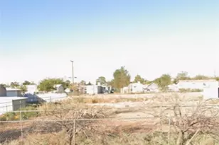 3677 E Bluebird Ln, Kingman, AZ 86409 - Photo 1