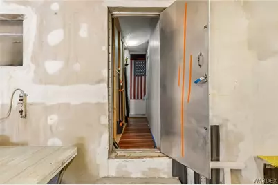 318 Riverwood Lane, Bullhead City, AZ 86442 - Photo 32