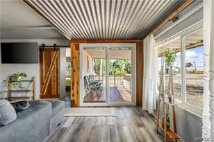 318 Riverwood Ln, Bullhead City, AZ 86442 - Photo 8