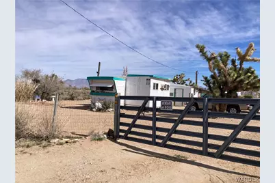18192 N Palm Drive, Dolan Springs, AZ 86441 - Photo 2