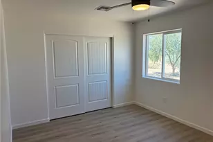 9758 S Kingman Dr, Mohave Valley, AZ 86440 - Photo 32