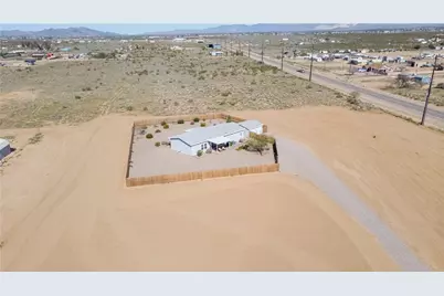 6015 W Collins Drive, Golden Valley, AZ 86413 - Photo 6