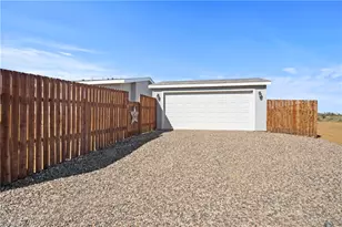 6015 W Collins Dr, Golden Valley, AZ 86413 - Photo 36