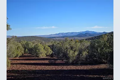 12 E Wapiti Dr., Kingman, AZ 86401 - Photo 1