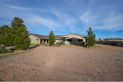 3894 N Evans Street, Kingman, AZ 86409 - Photo 2