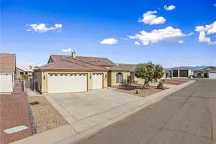 10725 Peaceful Water Cove, Mohave Valley, AZ 86440 - Photo 2