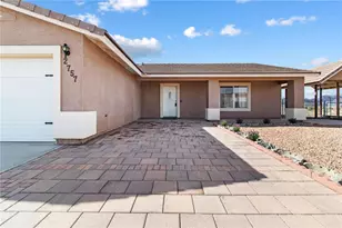 2757 N Yavapai Dr, Kingman, AZ 86401 - Photo 2