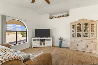 5800 W Crystal Drive, Golden Valley, AZ 86413 - Photo 12