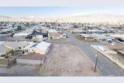 1420 Paradise Lane, Bullhead City, AZ 86442 - Photo 2