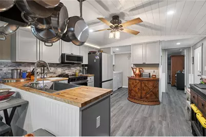 1985 Surf and Sand Drive, Bullhead City, AZ 86442 - Photo 10