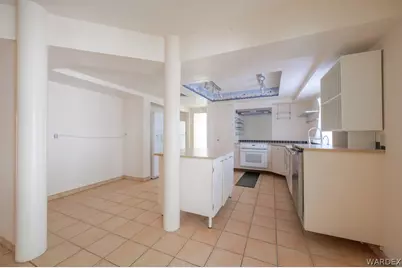 1049 Terrace Drive, Bullhead City, AZ 86442 - Photo 18