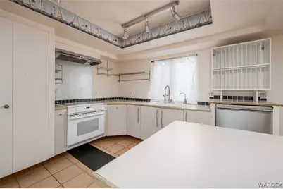 1049 Terrace Drive, Bullhead City, AZ 86442 - Photo 20