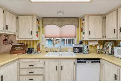 623 E Clearview Dr Drive, Mohave Valley, AZ 86440 - Photo 10