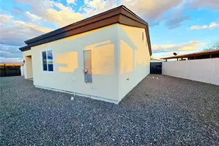 1379 Winkler Ln, Bullhead City, AZ 86442 - Photo 28