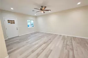 1379 Winkler Ln, Bullhead City, AZ 86442 - Photo 8