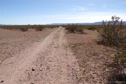 3397 S Signal Road, Golden Valley, AZ 86413 - Photo 6