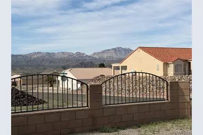 2416 N Ridge Avenue, Bullhead City, AZ 86429 - Photo 6