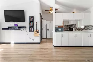 1098 Copper Dr, Bullhead City, AZ 86442 - Photo 12