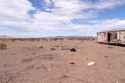 11256 N Florence Road, Dolan Springs, AZ 86441 - Photo 14