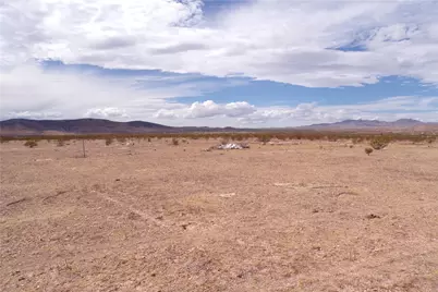 11256 N Florence Road, Dolan Springs, AZ 86441 - Photo 20