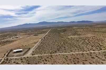 060 Amana Road, Dolan Springs, AZ 86441 - Photo 16