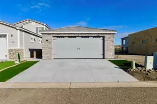 1750 Club House Dr Dr, Bullhead City, AZ 86442 - Photo 1