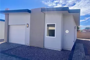 370 Riverfront Dr, Bullhead City, AZ 86442 - Photo 1