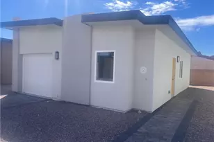 370 Riverfront Dr, Bullhead City, AZ 86442 - Photo 1