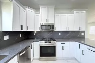 2111 Bermuda Dr, Bullhead City, AZ 86442 - Photo 8