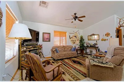 49544 Turquoise Avenue, Quartzsite, AZ 85346 - Photo 2