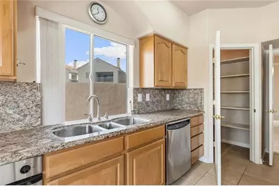 1825 East Shore Villas Drive #18, Bullhead City, AZ 86442 - Photo 28