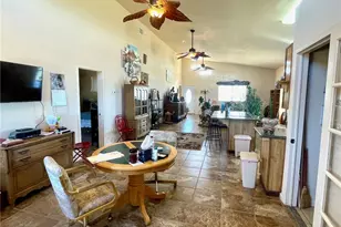 21477 S Sundance Kid Rd, Yucca, AZ 86438 - Photo 20