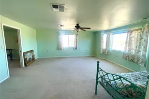 21477 S Sundance Kid Rd, Yucca, AZ 86438 - Photo 32