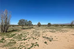 21477 S Sundance Kid Rd, Yucca, AZ 86438 - Photo 48