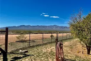 21477 S Sundance Kid Rd, Yucca, AZ 86438 - Photo 52