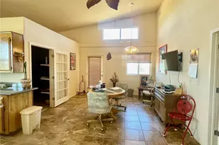 21477 S Sundance Kid Rd, Yucca, AZ 86438 - Photo 18