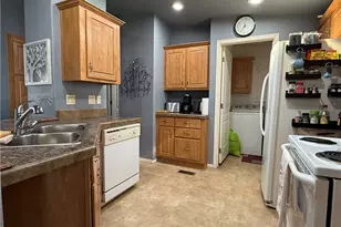 2350 Adobe Road, Bullhead City, AZ 86442 - Photo 16