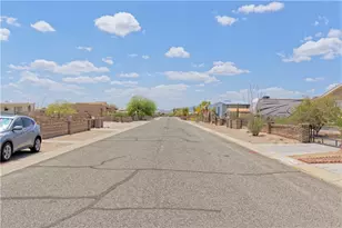 49566 Topaz Ave, Quartzsite, AZ 85346 - Photo 32