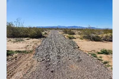 207-24-052A W Cielo Road, Yucca, AZ 86438 - Photo 4