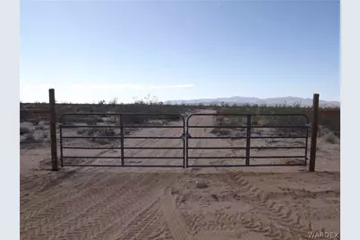 207-24-052A W Cielo Road, Yucca, AZ 86438 - Photo 10