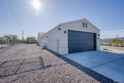 13184 S Cove Parkway, Topock, AZ 86436 - Photo 8