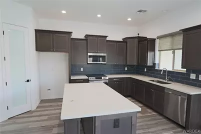 3383 Sunbeam Drive, Bullhead City, AZ 86429 - Photo 8