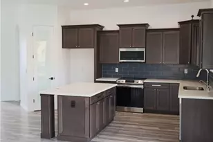 3383 Sunbeam Dr, Bullhead City, AZ 86429 - Photo 10