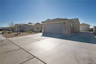 2734 E Colina Vis, Kingman, AZ 86409 - Photo 2