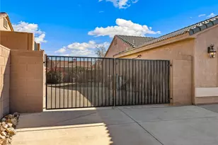 2464 N Ridge Ave, Bullhead City, AZ 86429 - Photo 2